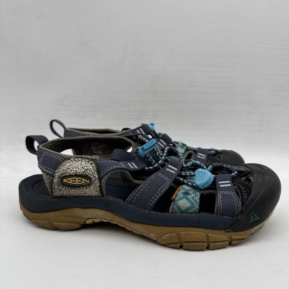 KEEN Newport H2 Navy Blue Waterproof Bumper Toe Hiking Trail Sandal Women Size 7
